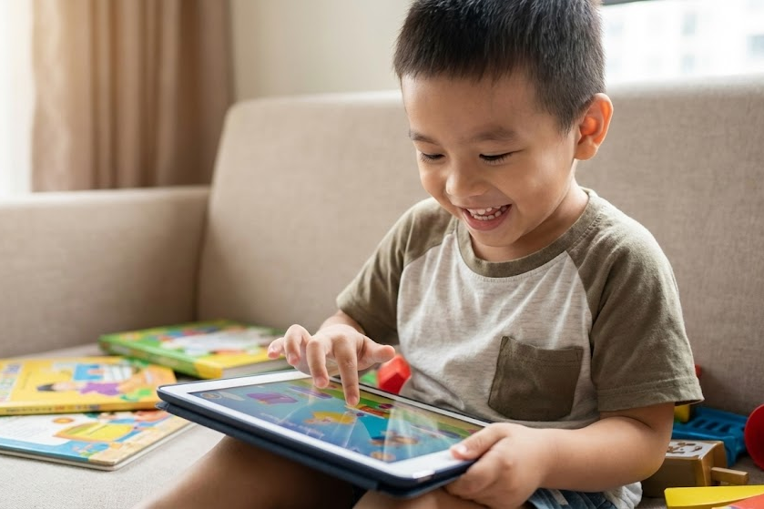 con nghiện iPad,